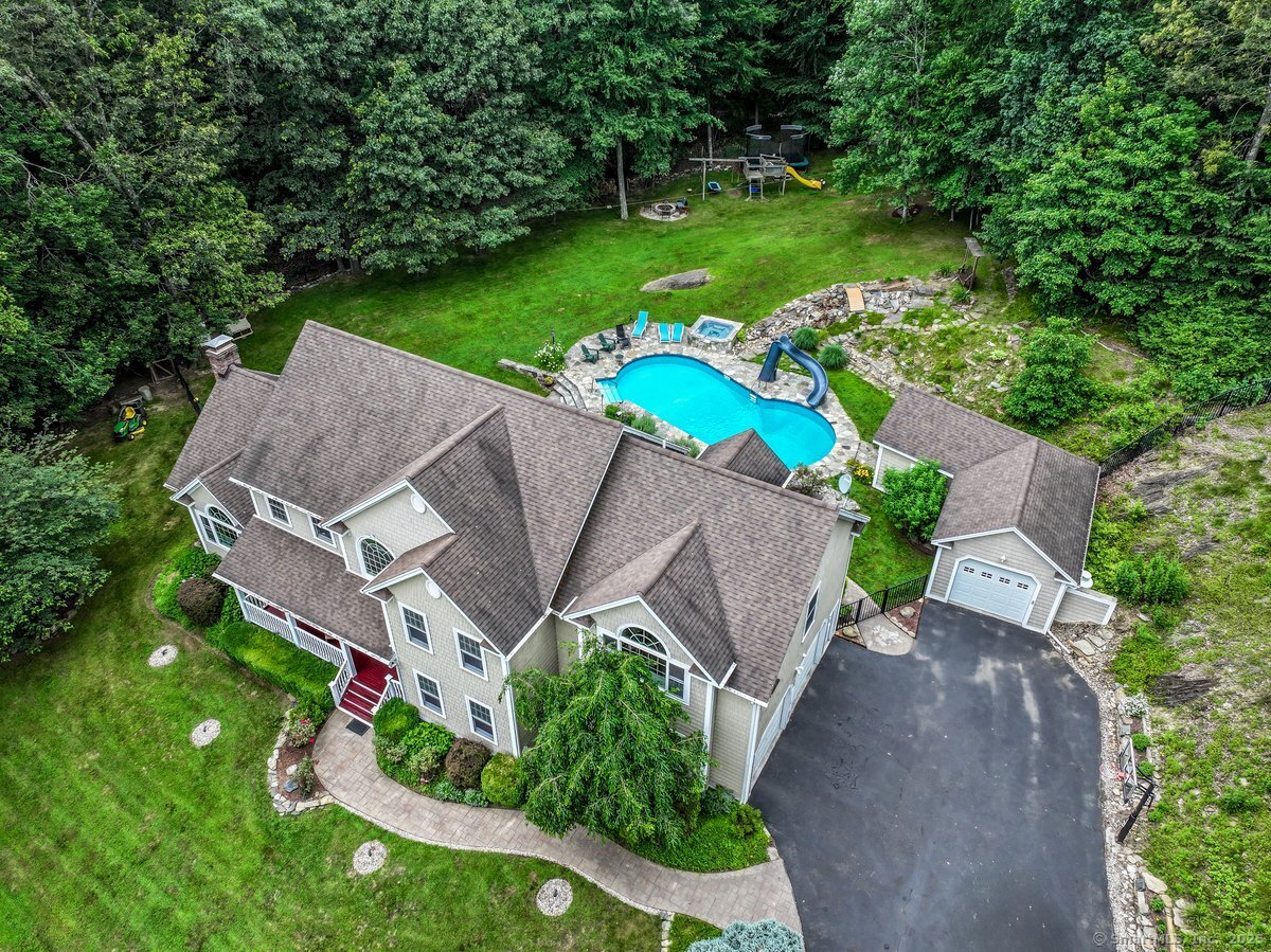 2 Clover Lane