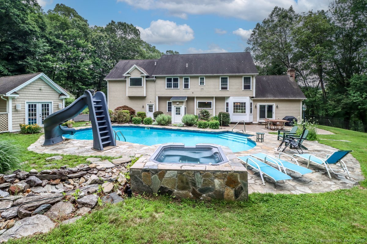 2 Clover Lane
