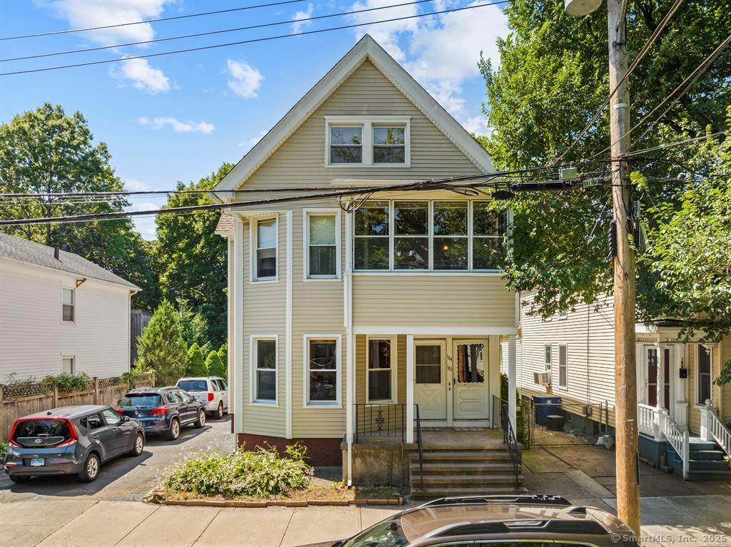 Rental Property at Nicoll Street 1, New Haven, Connecticut - Bedrooms: 3 
Bathrooms: 2 
Rooms: 5  - $2,950 MO.