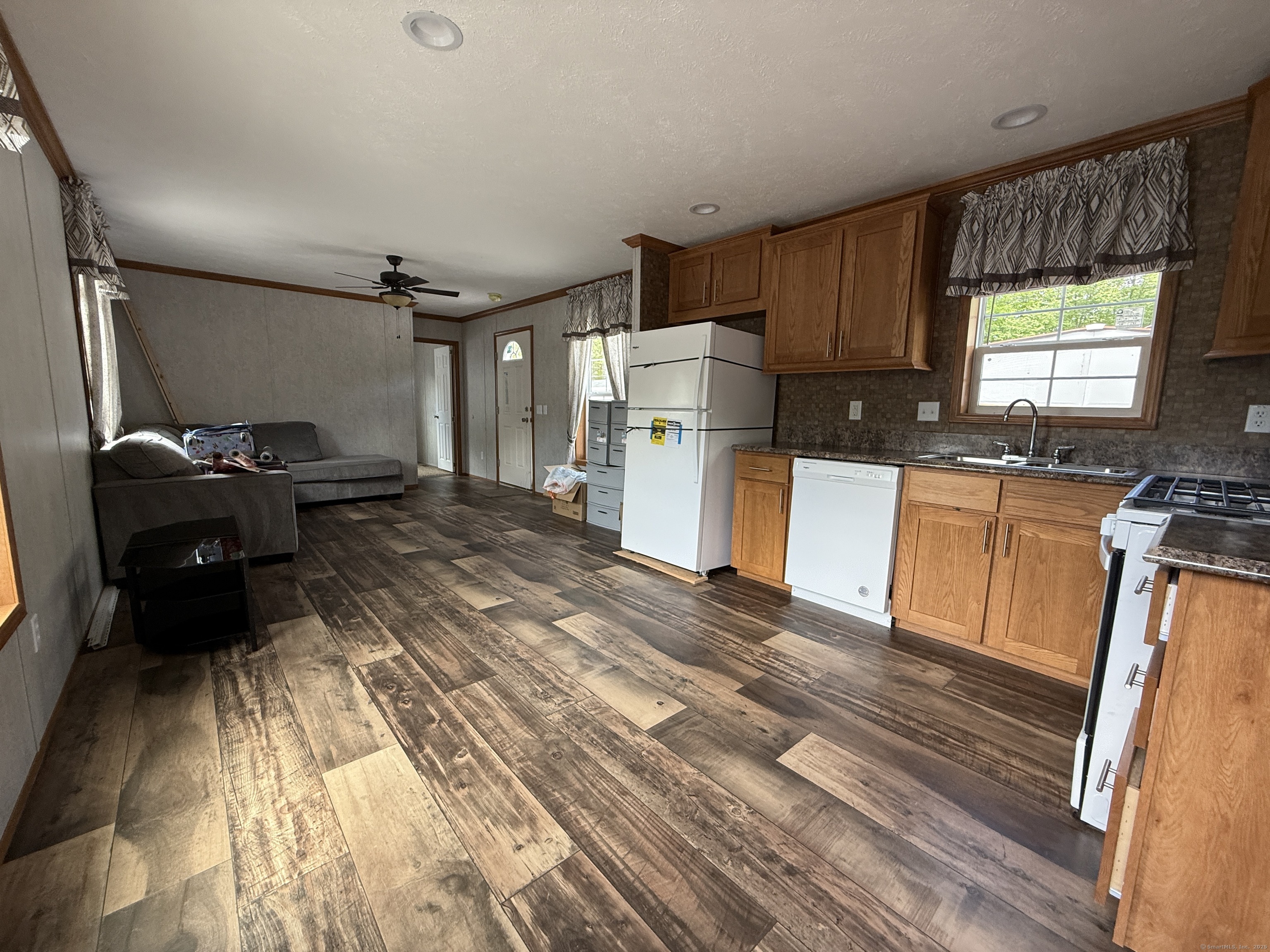 1402 Waterbury Road 1