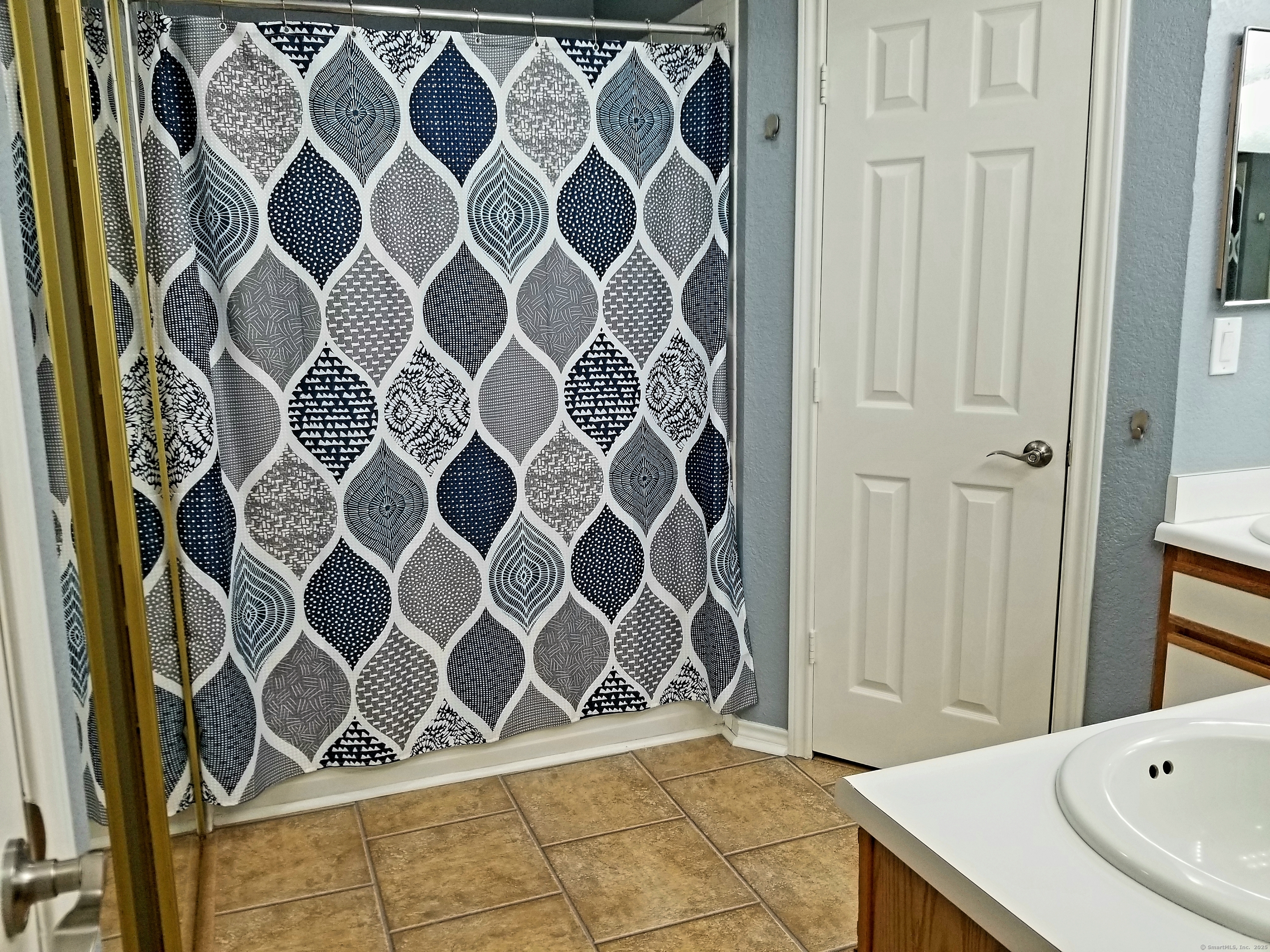 East Hartford, Connecticut 06118, United States, 2 Bedrooms Bedrooms, ,2 BathroomsBathrooms,Residential,Active,169417