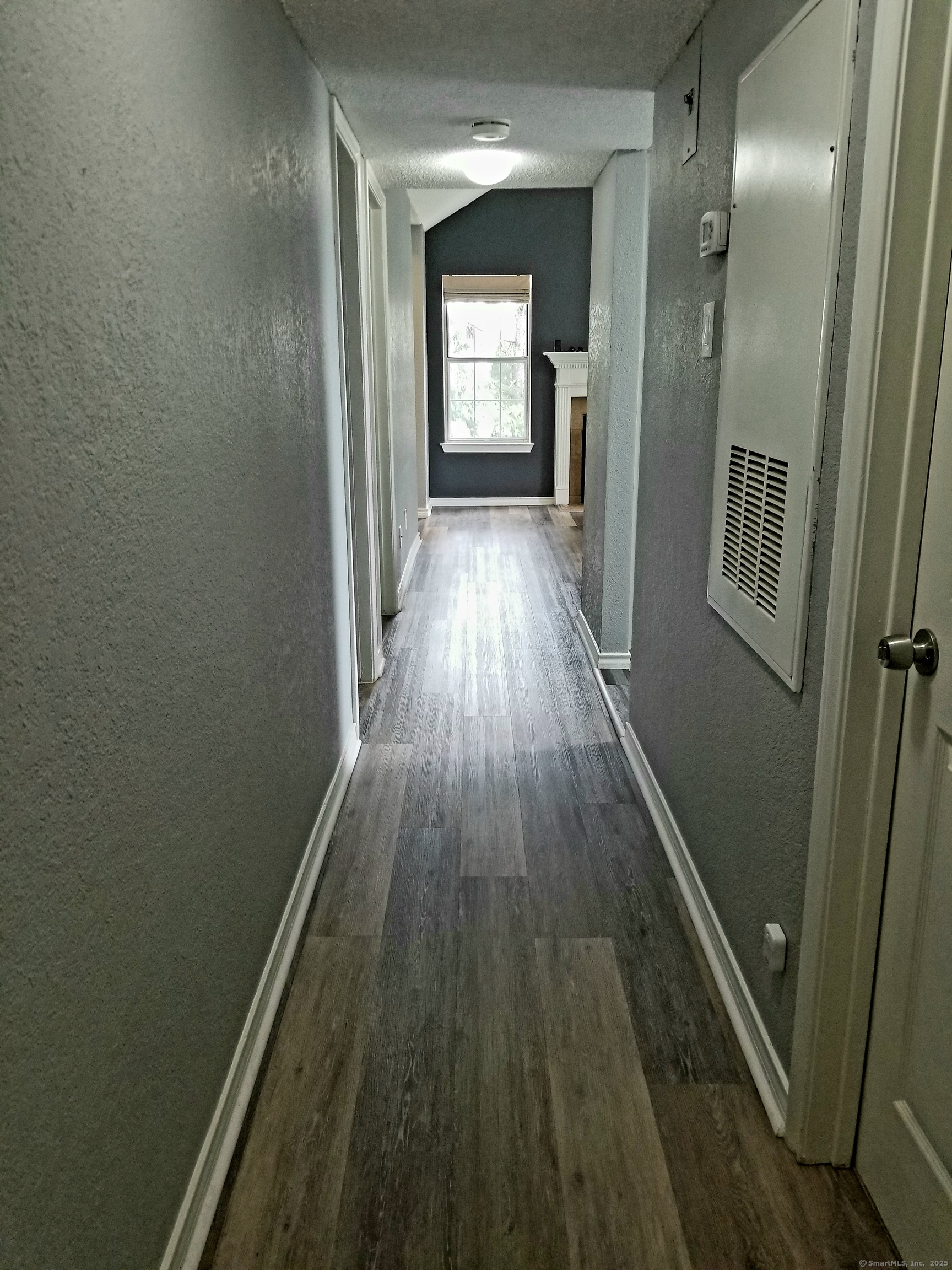 East Hartford, Connecticut 06118, United States, 2 Bedrooms Bedrooms, ,2 BathroomsBathrooms,Residential,Active,169417