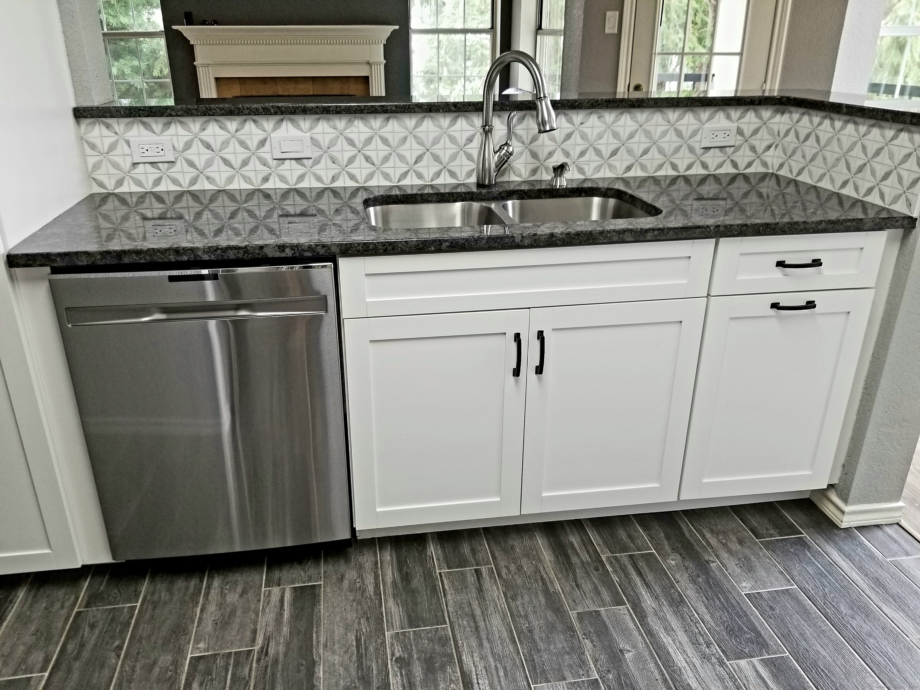 East Hartford, Connecticut 06118, United States, 2 Bedrooms Bedrooms, ,2 BathroomsBathrooms,Residential,Active,169417