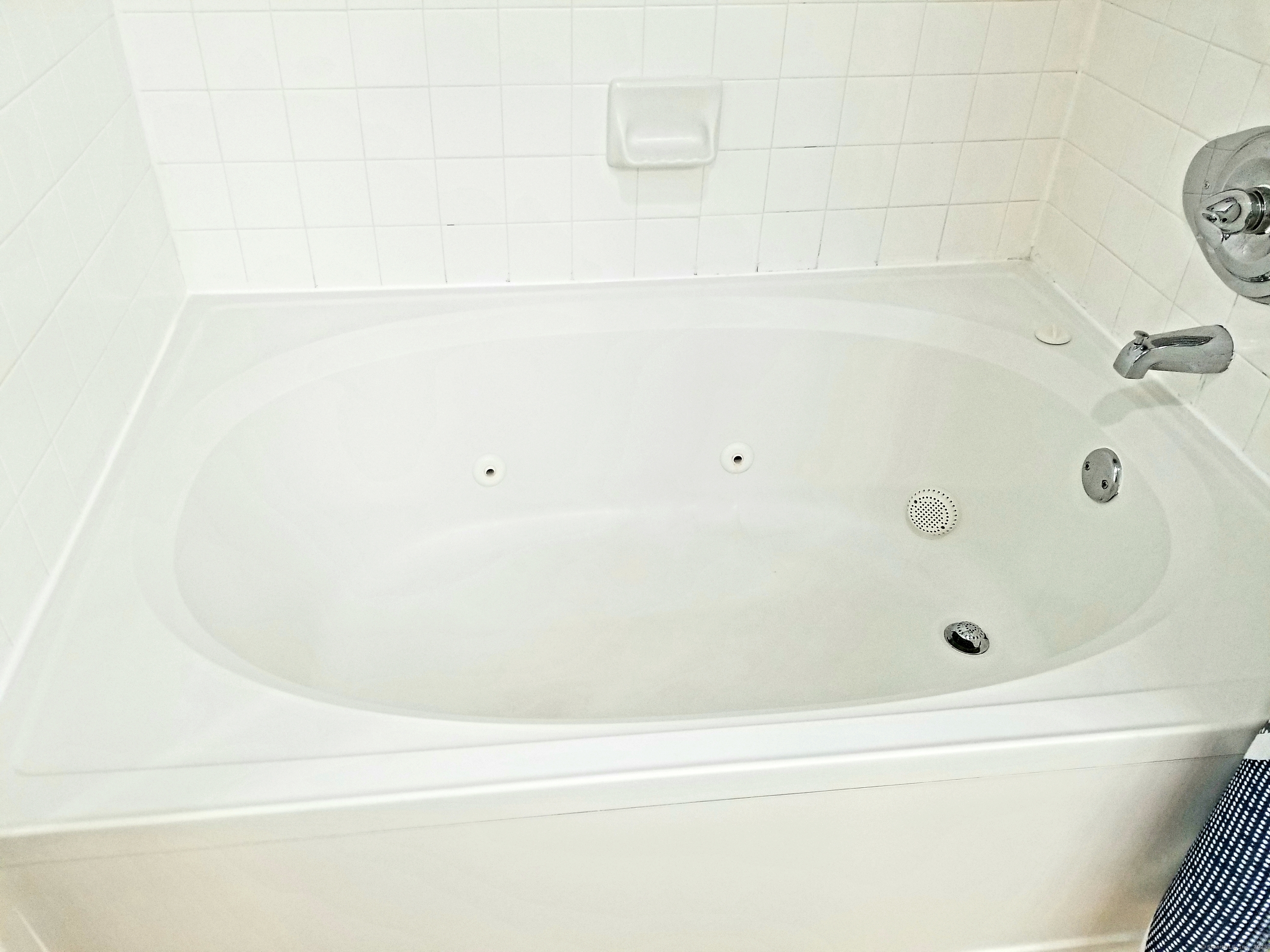 East Hartford, Connecticut 06118, United States, 2 Bedrooms Bedrooms, ,2 BathroomsBathrooms,Residential,Active,169417