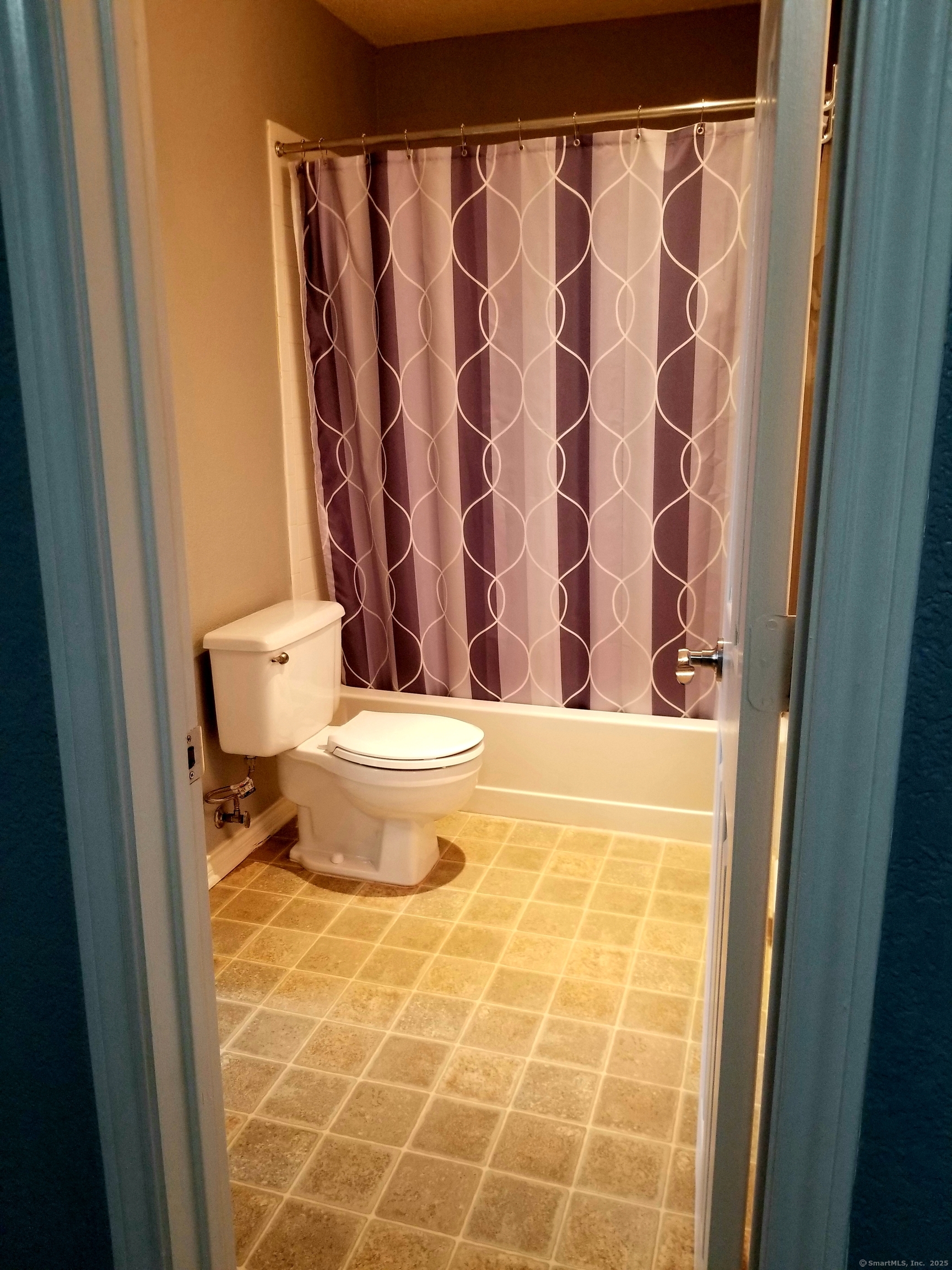 East Hartford, Connecticut 06118, United States, 2 Bedrooms Bedrooms, ,2 BathroomsBathrooms,Residential,Active,169417