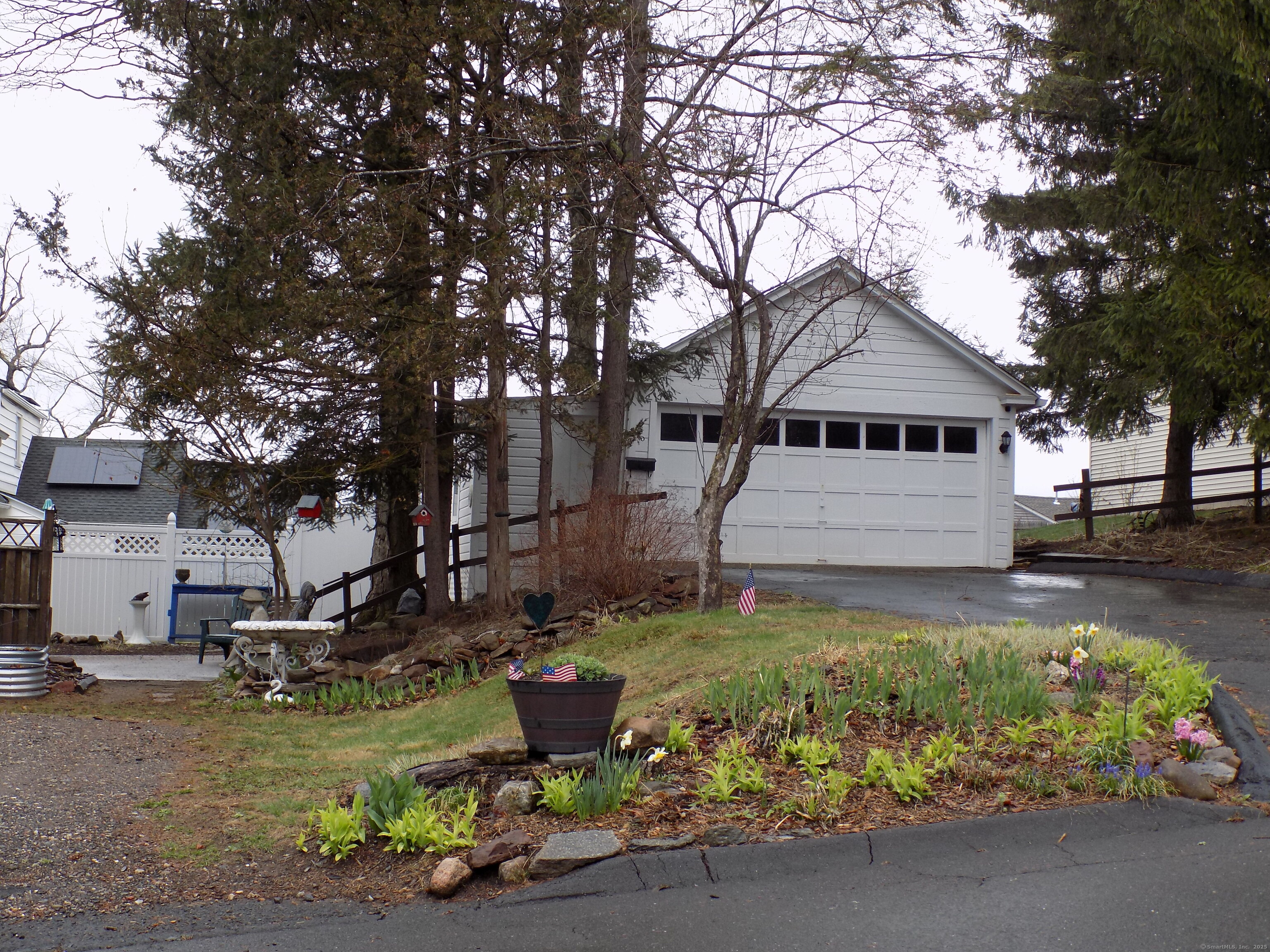 21 Britton Road, Bristol, Connecticut image 2