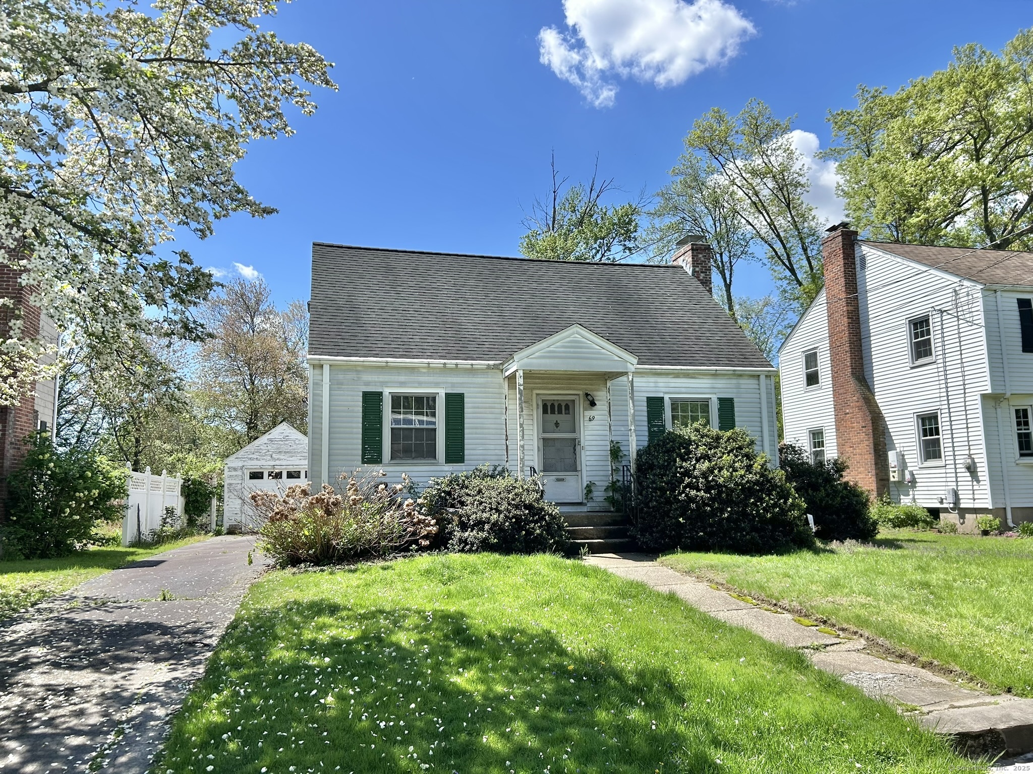 69 Edgemere Avenue, West Hartford, Connecticut image 2