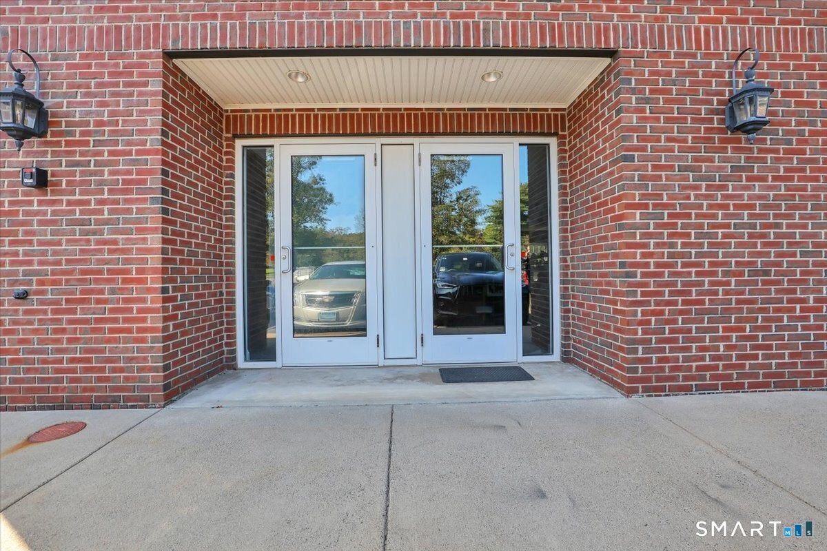 225 Oakland Road 204