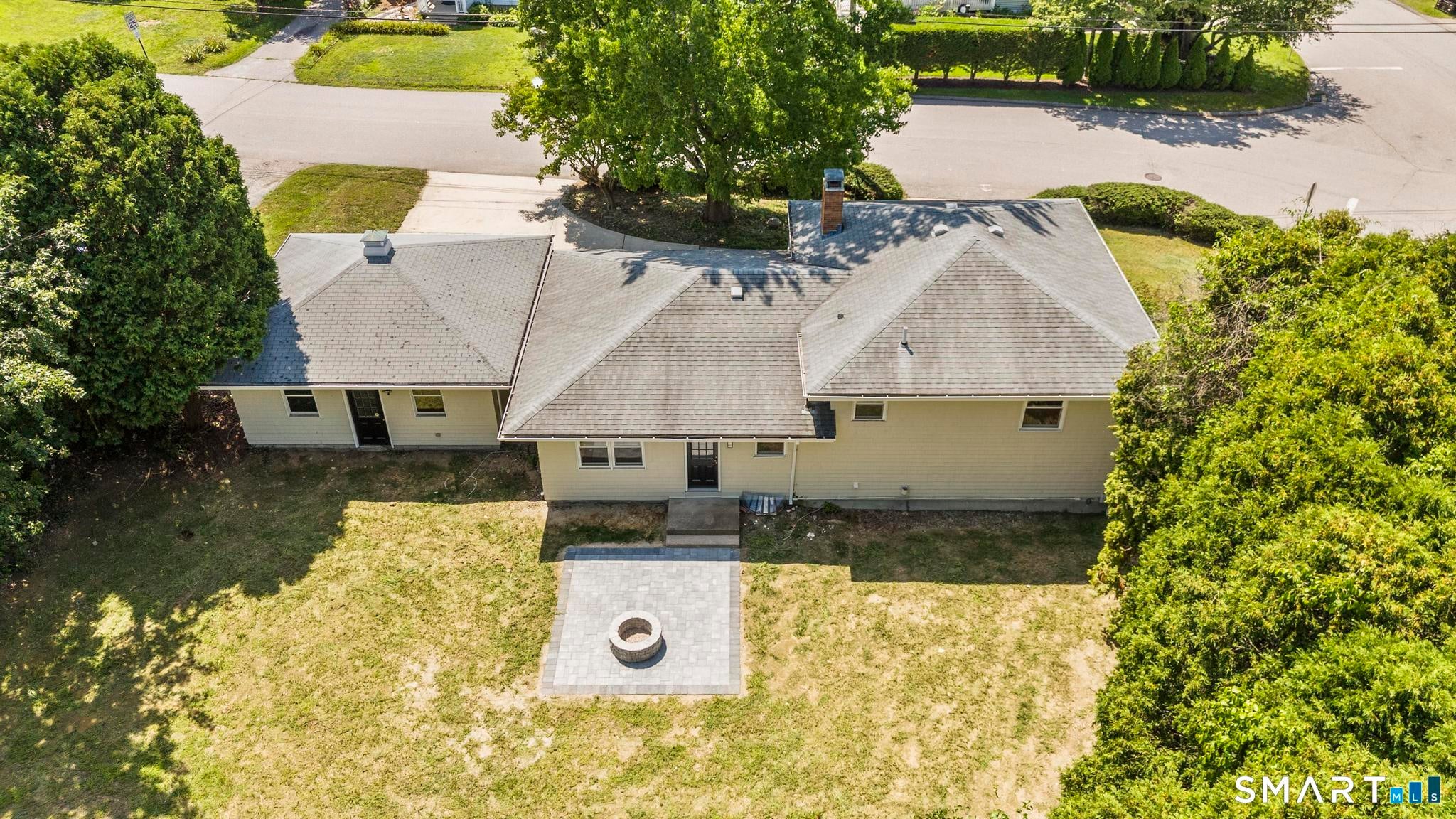 27 Sycamore Road
