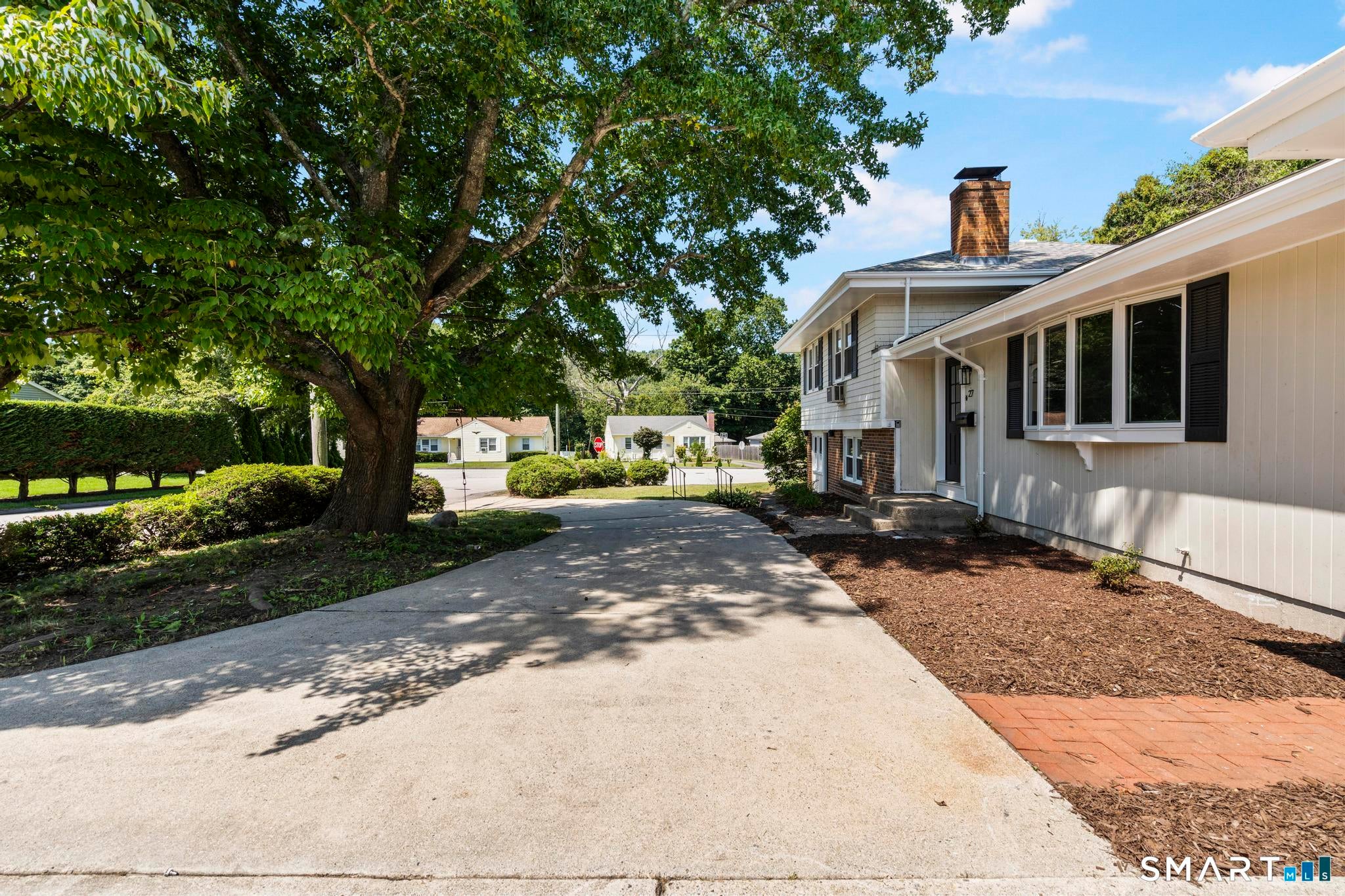 27 Sycamore Road