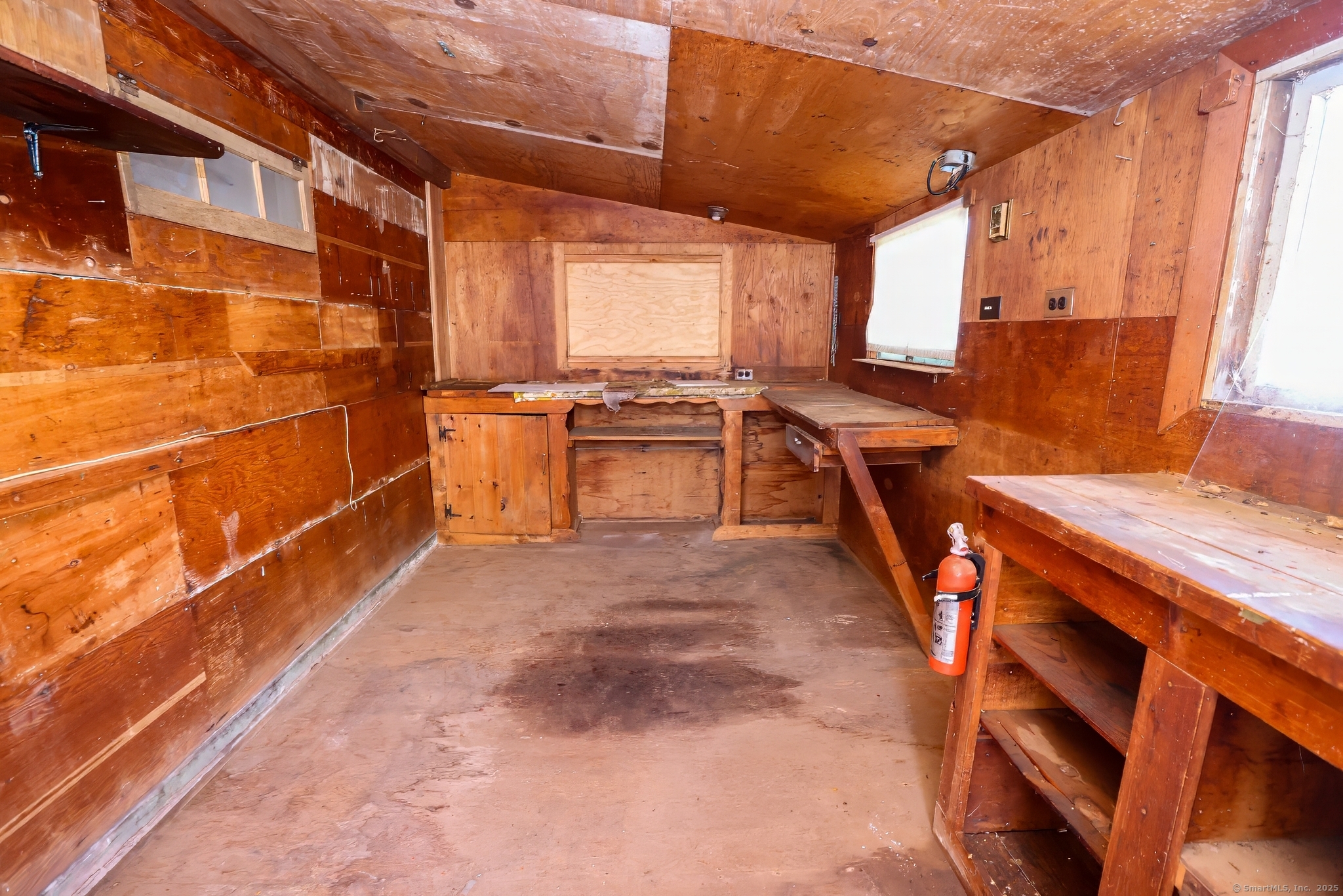 33 Greenhurst Lane, East Hartford, Connecticut image 32
