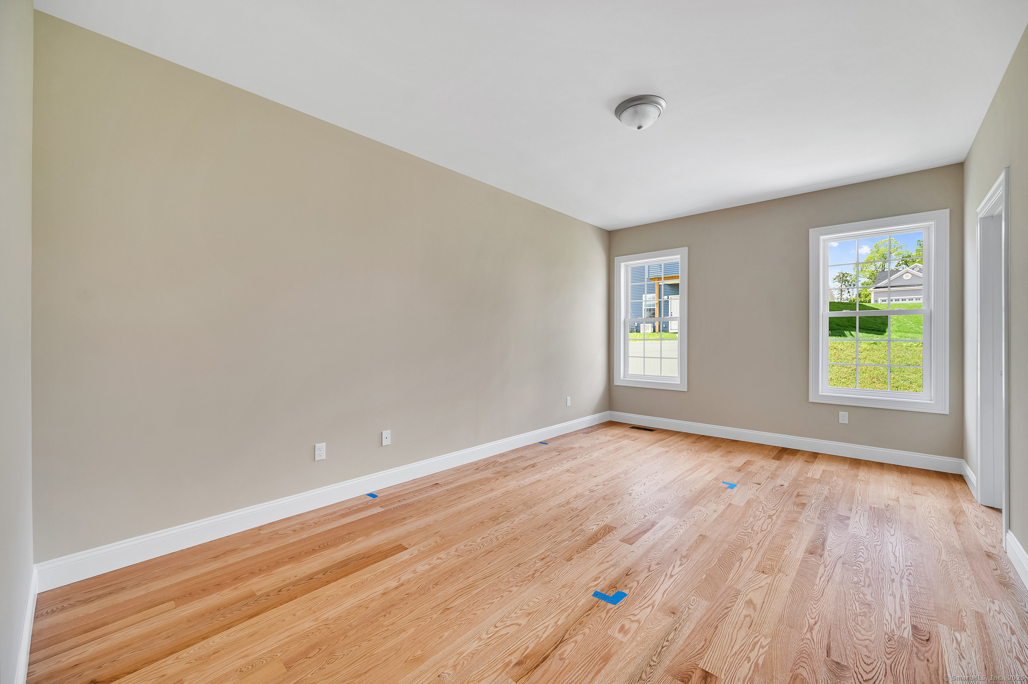 Middletown, Connecticut 06457, United States, 2 Bedrooms Bedrooms, ,2 BathroomsBathrooms,Residential,Pending,201471