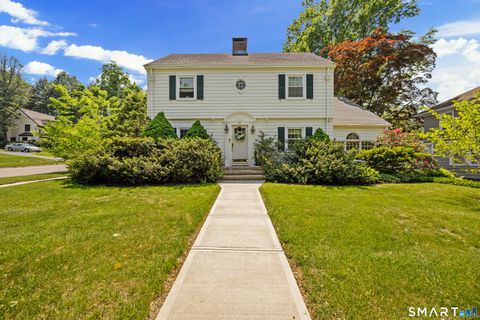 Photo of 37 Ridgewood Avenue, North Haven, CT 06473 (MLS # 24177092)