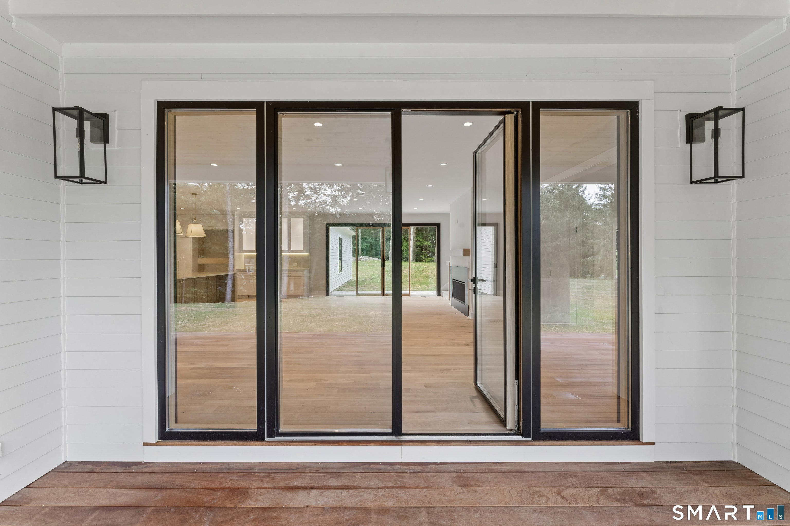 11 Oak Ridge Drive