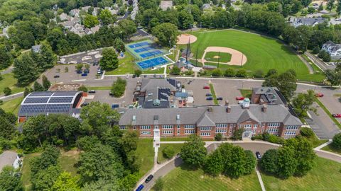 Tiny photo for 633 Danbury Road #APT 21, Ridgefield, CT 06877 (MLS # 24137018)