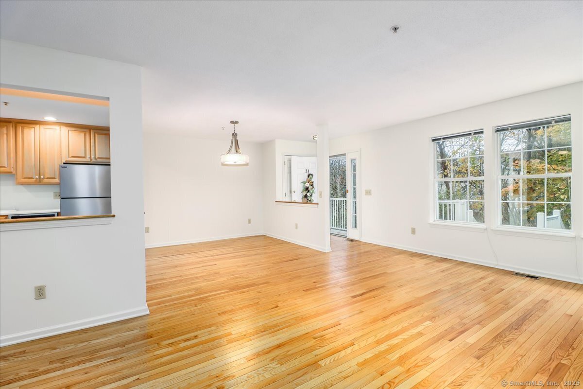 633 Danbury Road APT 21