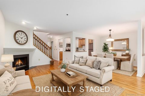 Photo of 633 Danbury Road #APT 21, Ridgefield, CT 06877 (MLS # 24137018)
