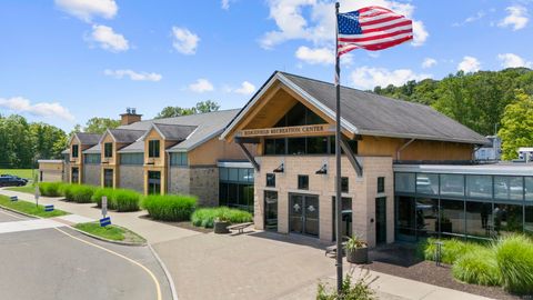 Tiny photo for 633 Danbury Road #APT 21, Ridgefield, CT 06877 (MLS # 24137018)