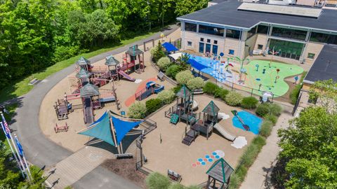 Tiny photo for 633 Danbury Road #APT 21, Ridgefield, CT 06877 (MLS # 24137018)