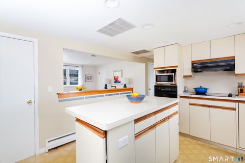 Tiny photo for 54 Bunnell Circle, Fairfield, CT 06825 (MLS # 24168103)