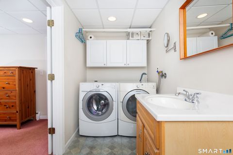 Tiny photo for 54 Bunnell Circle, Fairfield, CT 06825 (MLS # 24168103)