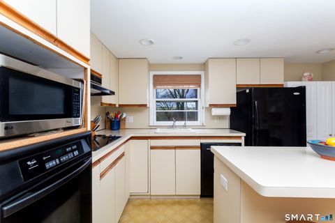 Tiny photo for 54 Bunnell Circle, Fairfield, CT 06825 (MLS # 24168103)