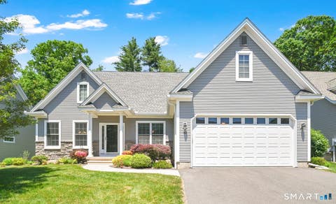Condo For Sale - 162 Nutmeg Drive<br/> Somers, CT 06071