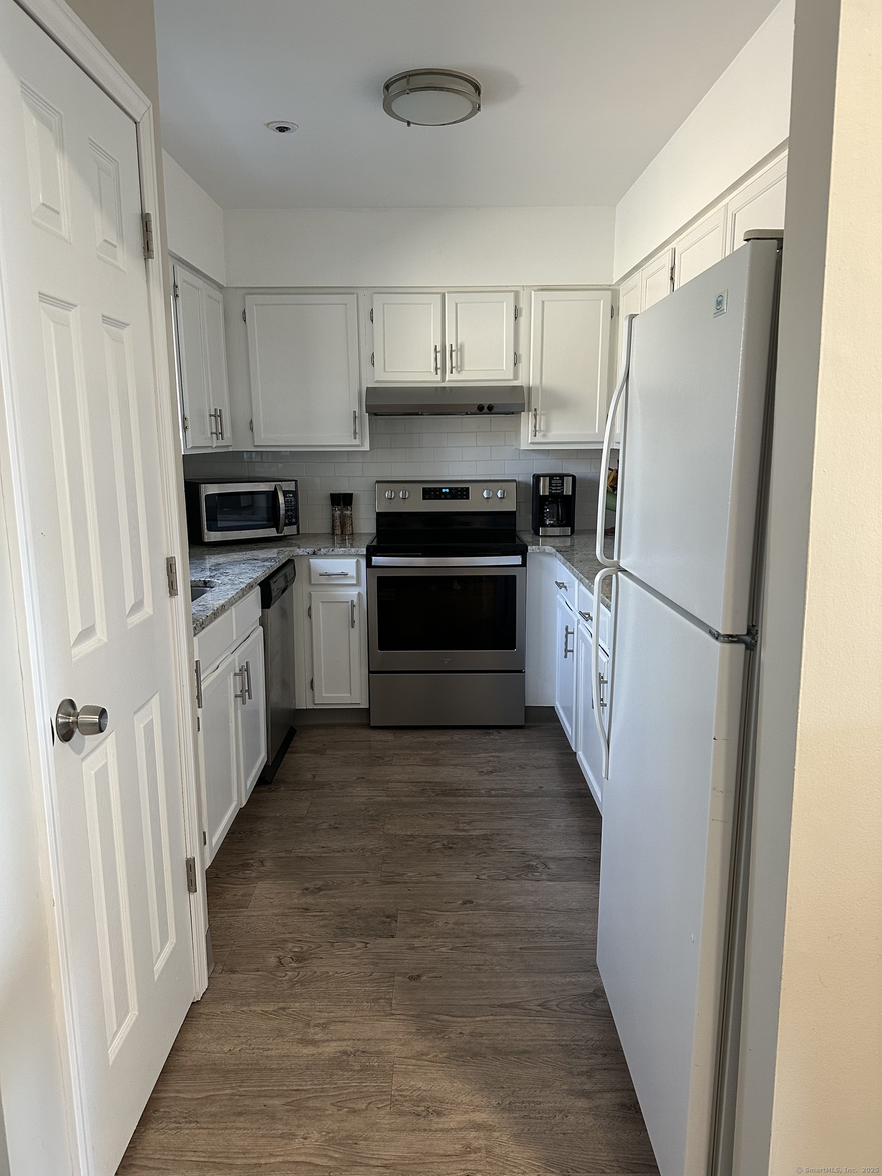 330 Savin Avenue #APT 72, West Haven, Connecticut image 6