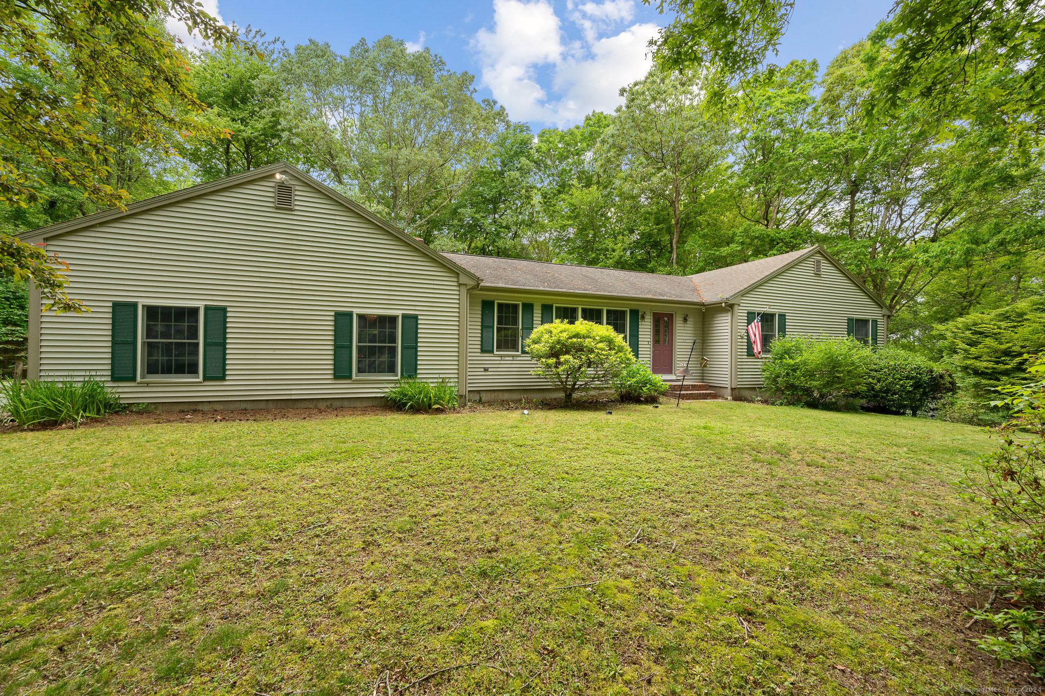 View Ledyard, CT 06335 house