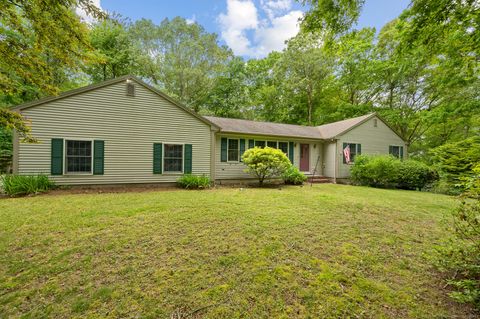 A home in Ledyard