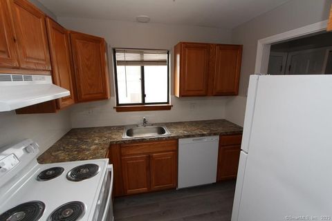 Tiny photo for 1400 Meriden Road #APT 5-2, Waterbury, CT 06705 (MLS # 24142473)