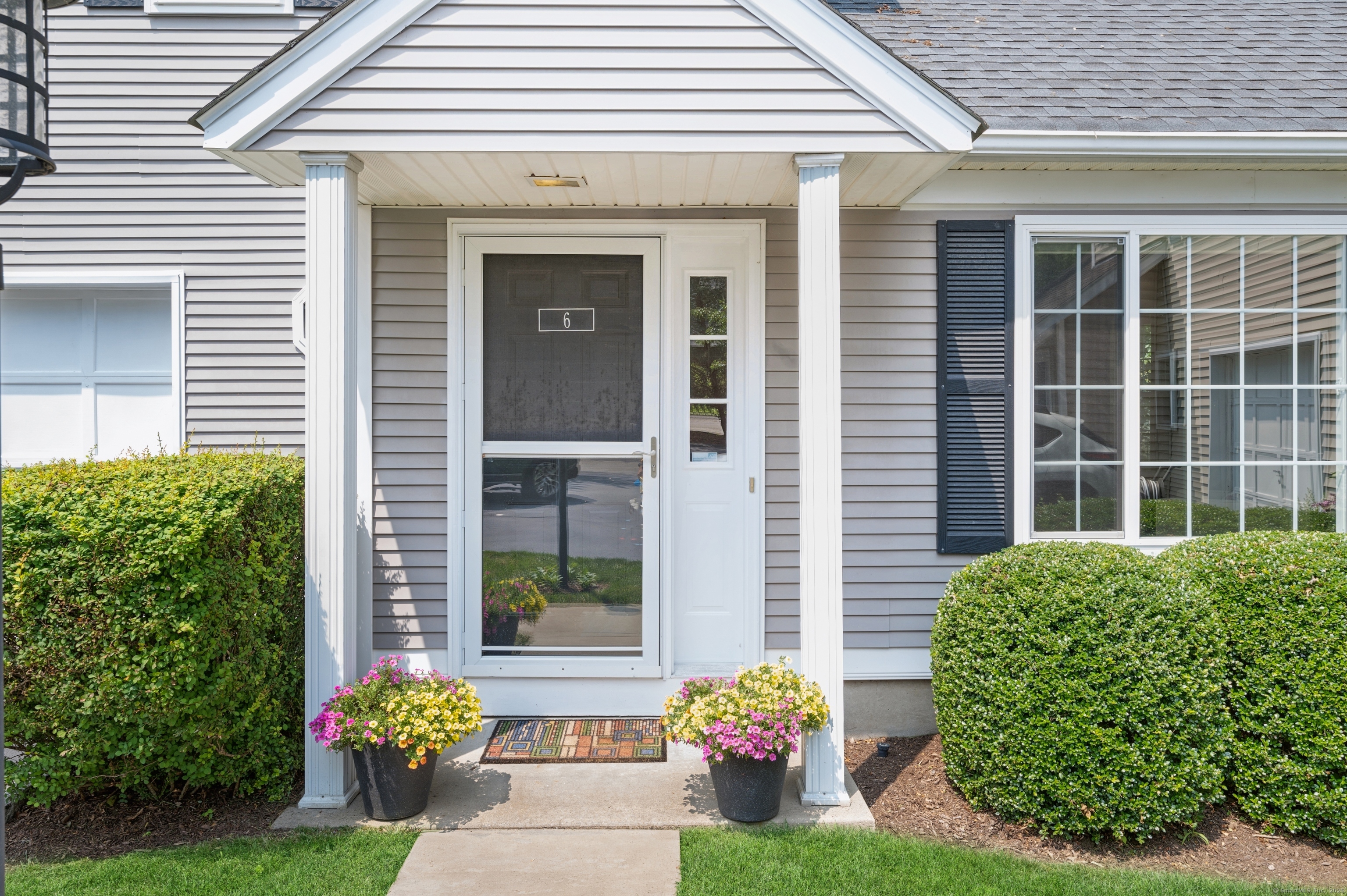 115 Top Gallant Road 6