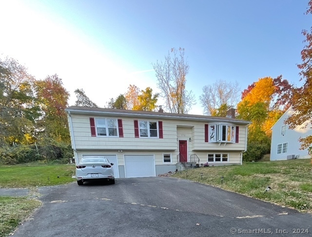 Photo 1 of 172 Country Hills Road, Hamden, Connecticut, $3,100, Web #: 24055397