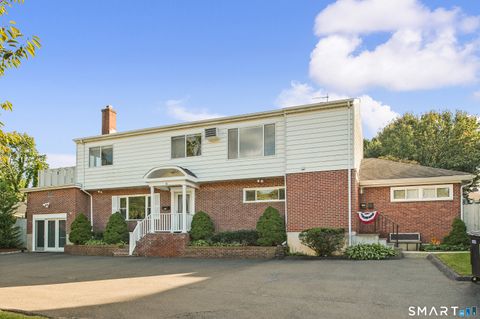 Photo of 30 Riverside Avenue #B, Stamford, CT 06905 (MLS # 24159111)