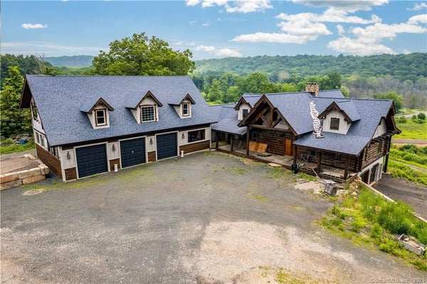 91 TURKEY HILLS RD, EAST GRANBY, CT 06026 - Image bfbe009ef41bfe947eb09f0451990ed1/1081541804