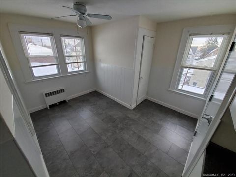 Tiny photo for 33 Circular Avenue #3rd Floor, Bridgeport, CT 06605 (MLS # 24143708)