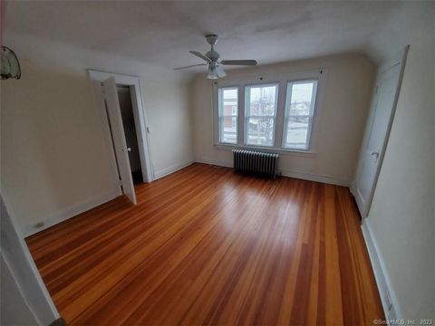 Tiny photo for 33 Circular Avenue #3rd Floor, Bridgeport, CT 06605 (MLS # 24143708)
