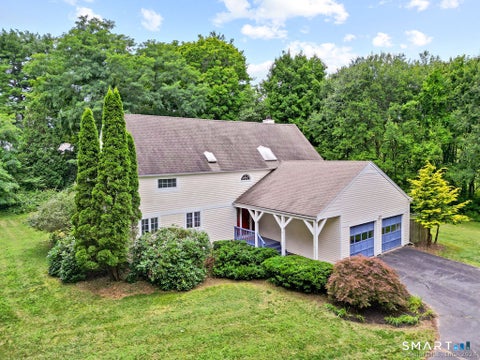 Photo of 95 Old Farms Road, Simsbury, CT 06092 (MLS # 24183966)