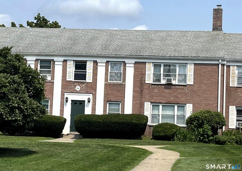 Condo For Sale - 34 Standish Road #4<br/> Fairfield County, Stamford, CT 06902