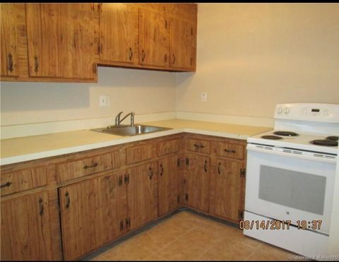 Tiny photo for 108 Oakwood Avenue #APT A3, West Hartford, CT 06119 (MLS # 24151975)