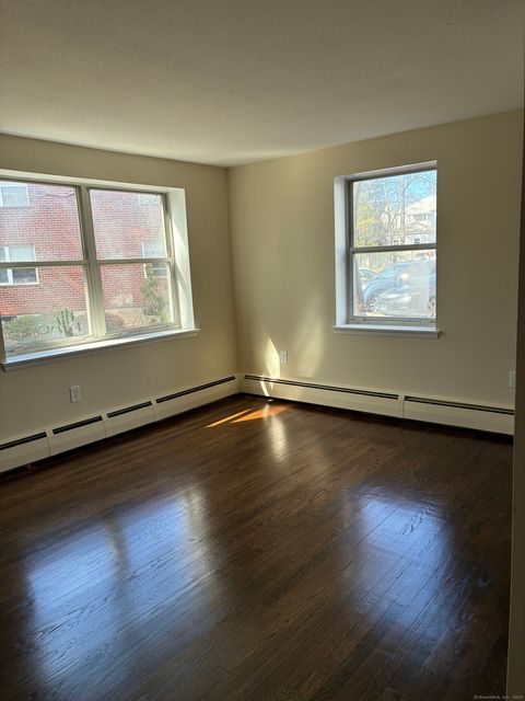 Tiny photo for 108 Oakwood Avenue #APT A3, West Hartford, CT 06119 (MLS # 24151975)