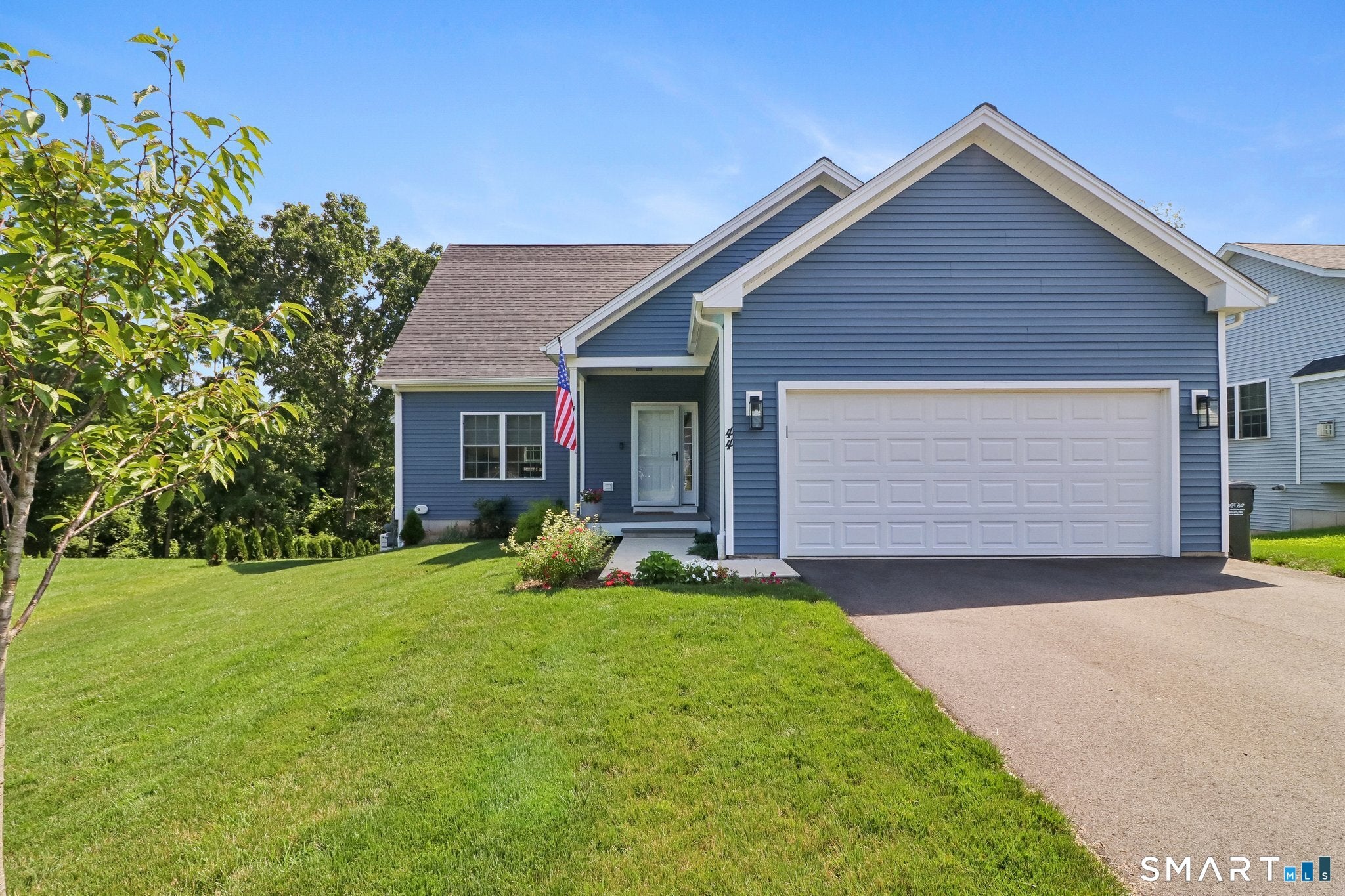 44 West River Road