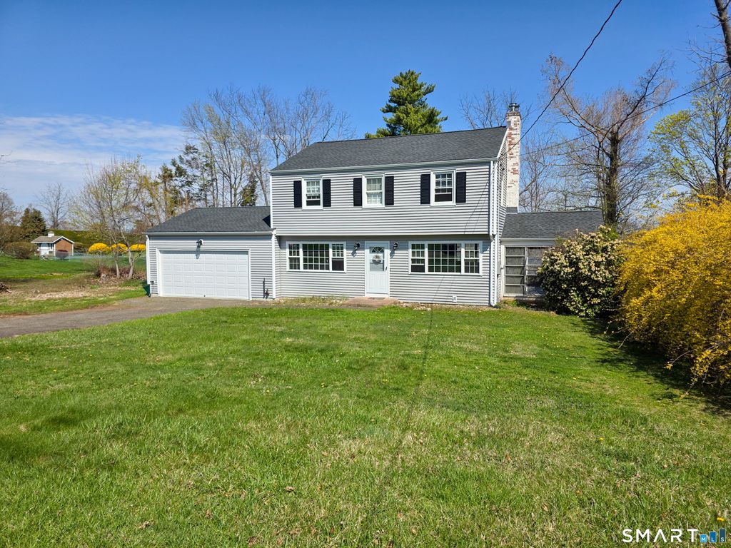 Photo of 41 Gail Drive, North Haven, CT 06473 (MLS # 24167736)