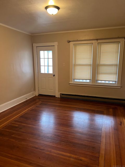Photo of 34 W Center Street #2W, Manchester, CT 06040 (MLS # 24135333)