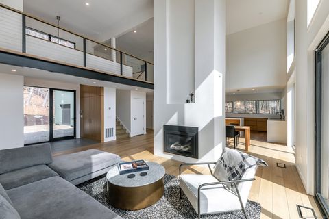 9 Overlook Drive Salisbury CT 06039