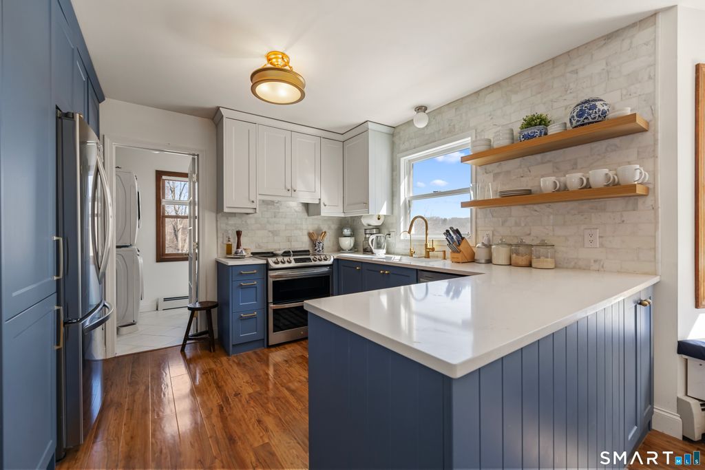 Photo of 105 Building Brook Road, Hamden, CT 06514 (MLS # 24159372)