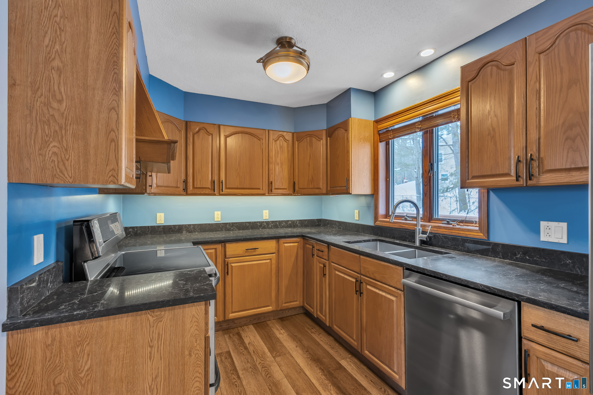 155 Diamond Ledge Road