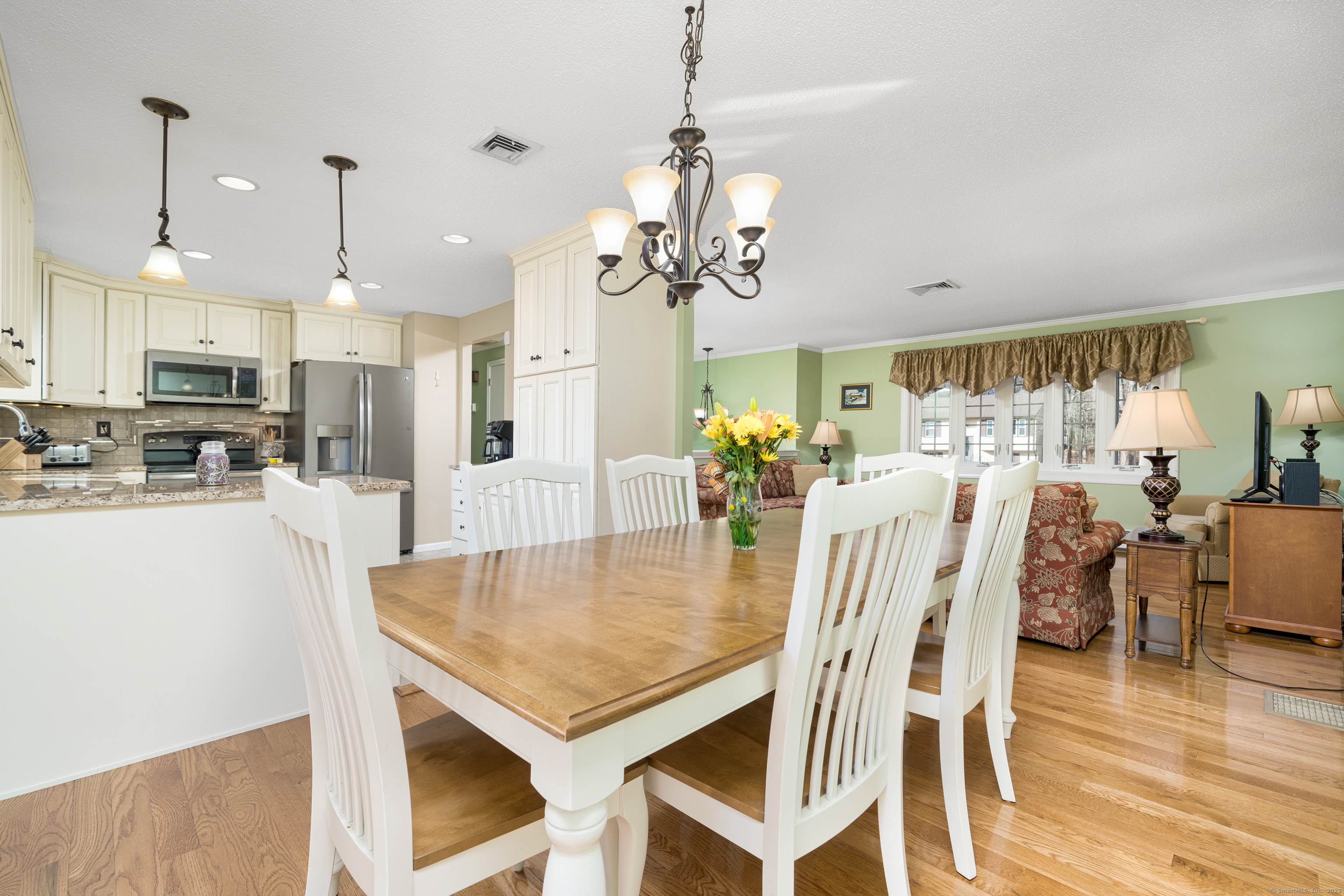 7 Bow Lane, Cromwell, Connecticut image 14