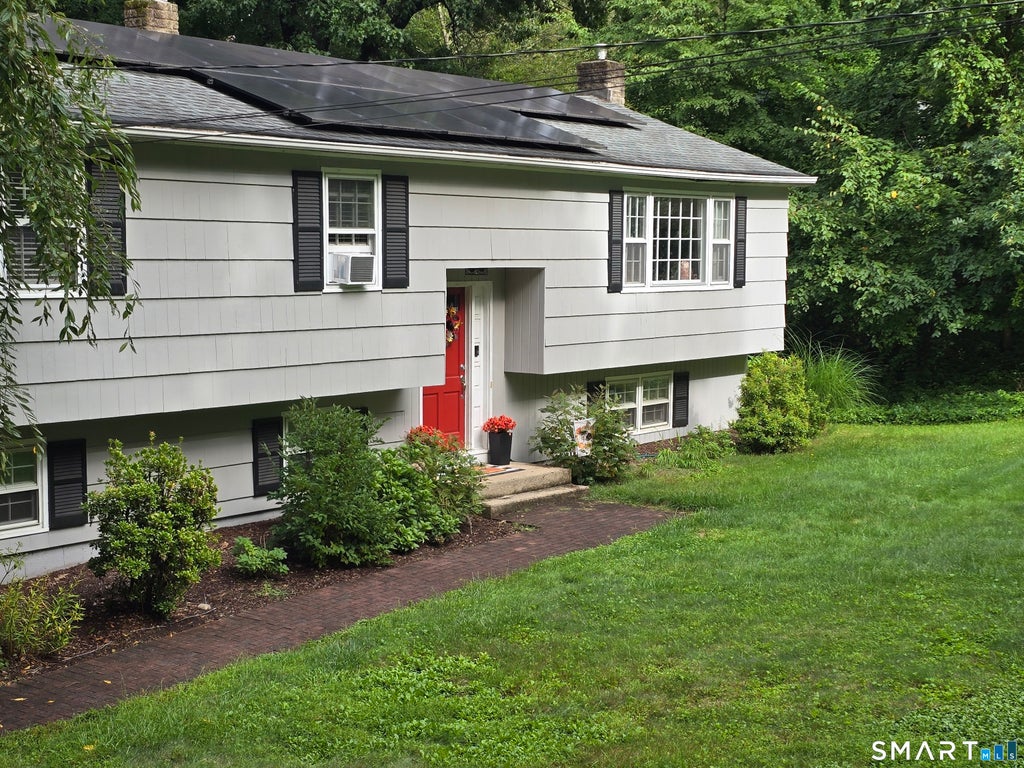 Photo of 4 Partridge Lane, Newtown, CT 06470 (MLS # 24208095)