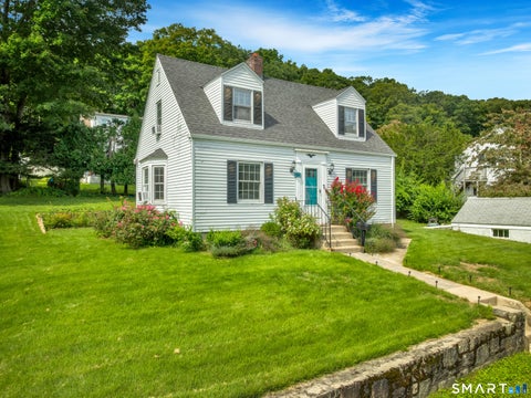 Photo of 80 Oneco Avenue, New London, CT 06320 (MLS # 24204362)